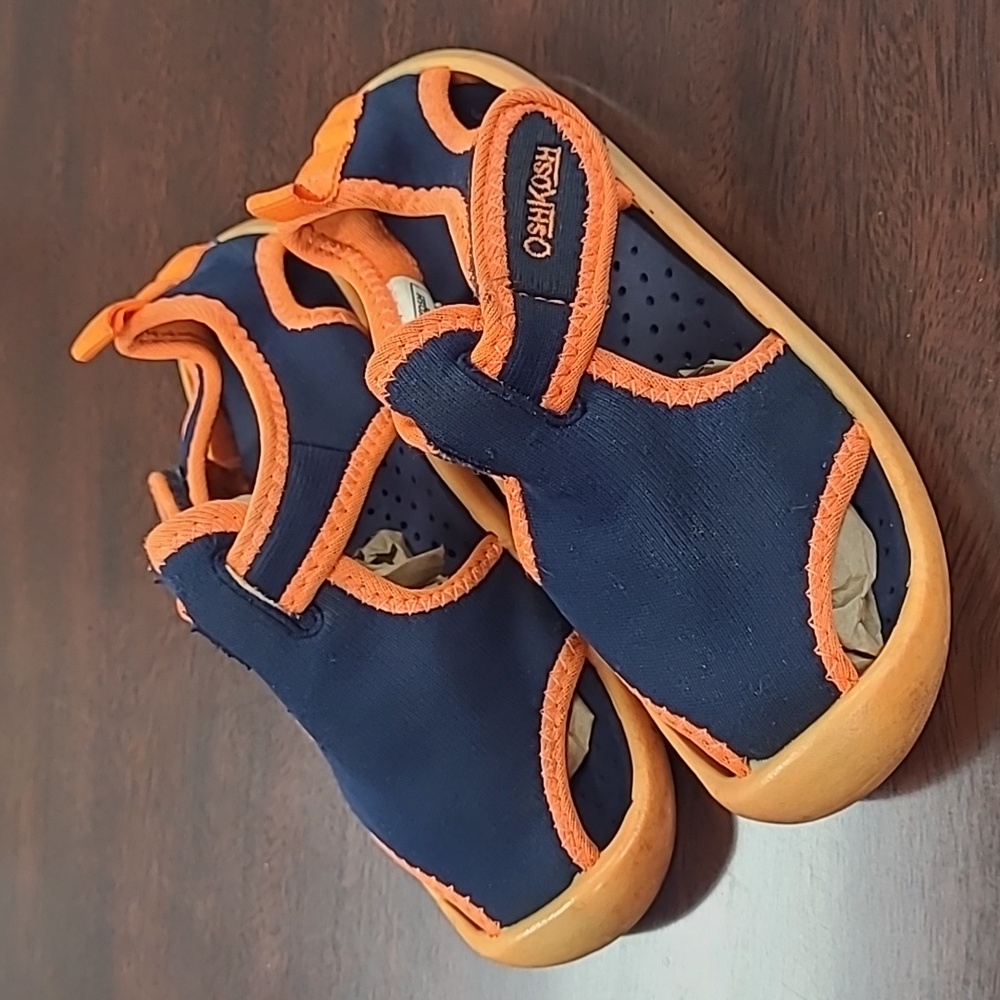 Toddler boys water shoes